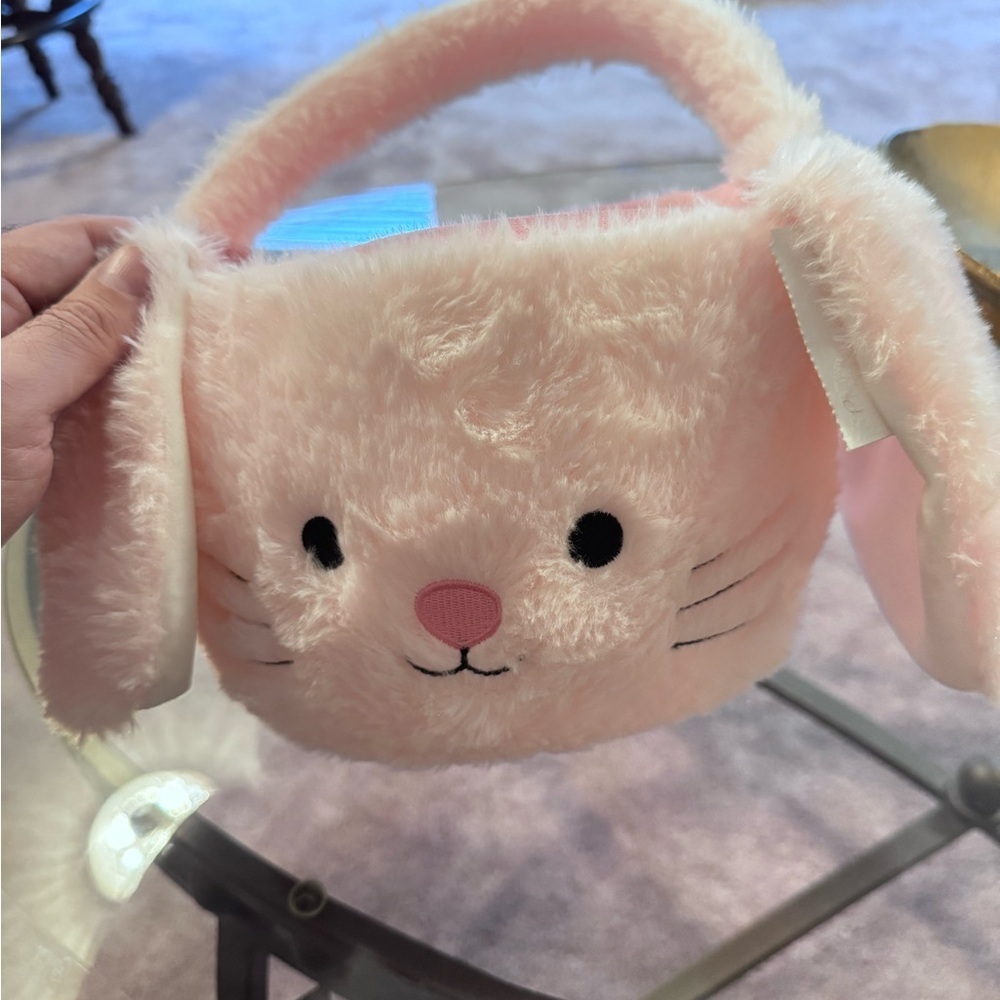 White Easter Bunny Basket. - Picture 3 of 11